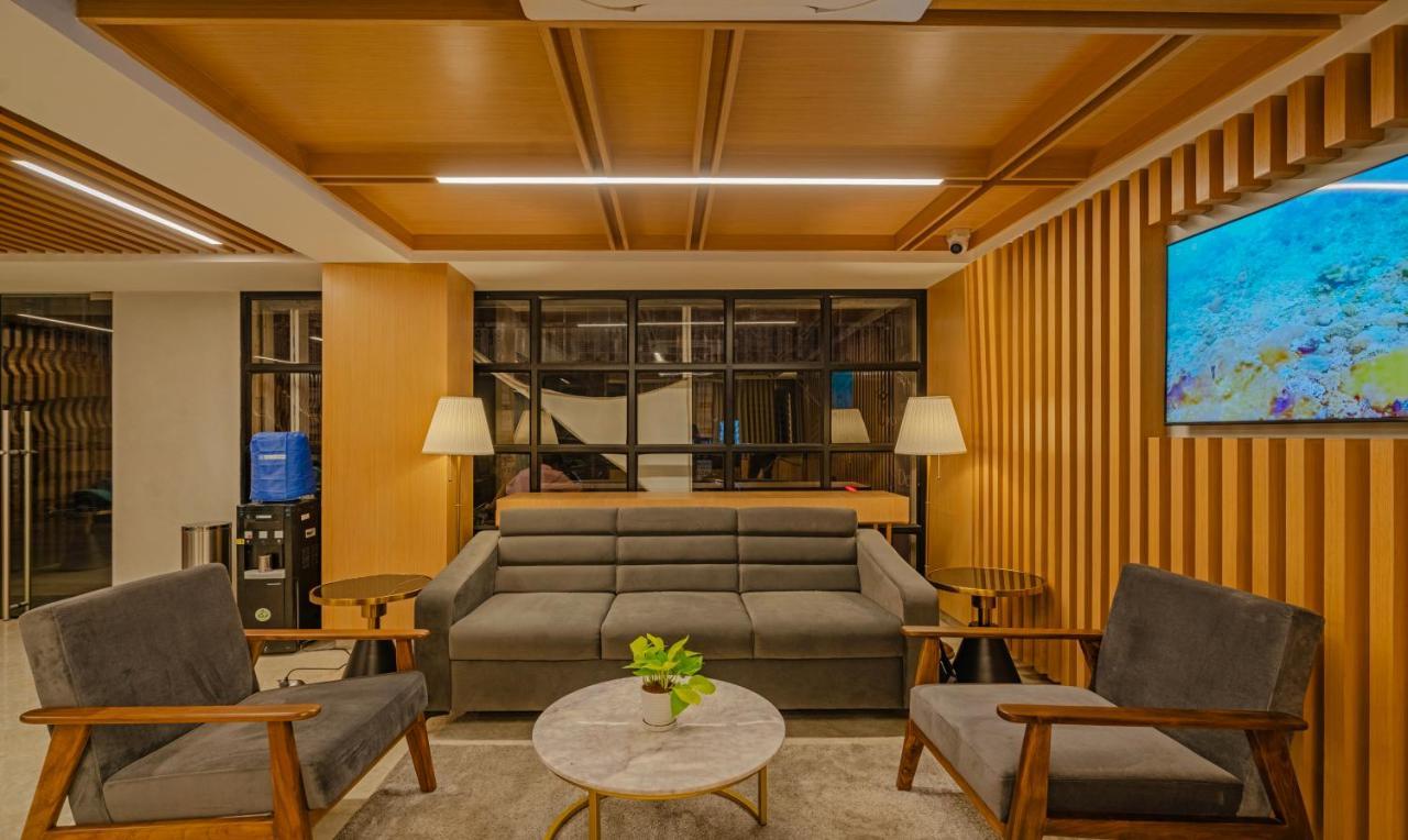 Treebo Premium D Consulate Ξενοδοχείο Χιντεραμπάντ Εξωτερικό φωτογραφία