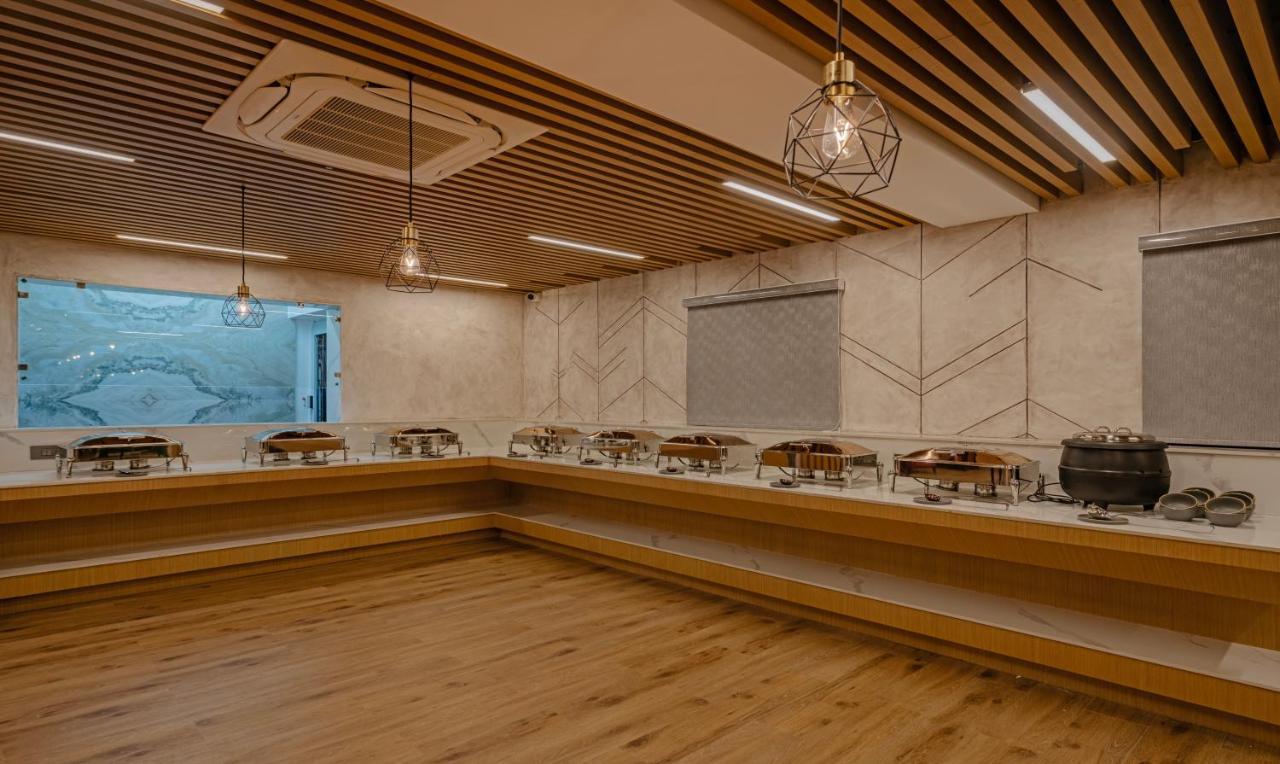 Treebo Premium D Consulate Ξενοδοχείο Χιντεραμπάντ Εξωτερικό φωτογραφία