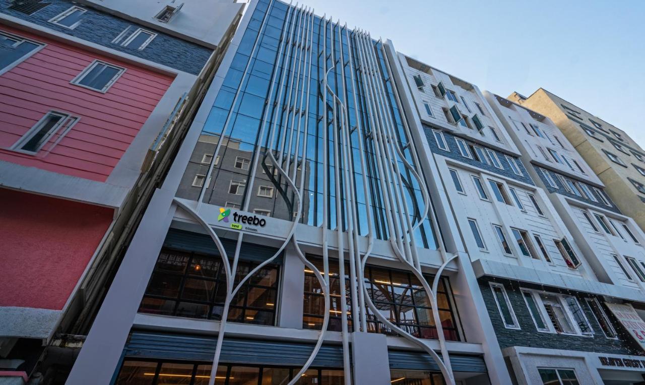 Treebo Premium D Consulate Ξενοδοχείο Χιντεραμπάντ Εξωτερικό φωτογραφία